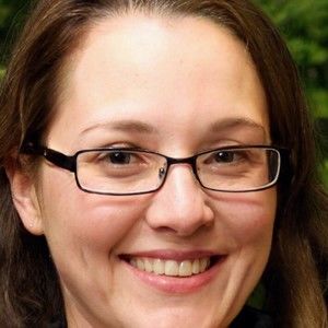 Meet your Posher, Evelyn